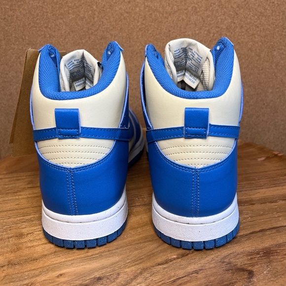 Nike Dunk hi
NN
Women’s 
Brand new - Picture 3 of 10